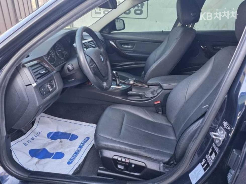 BMW New3 Series320d F30 - 9