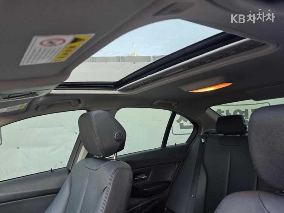 BMW New3 Series320d F30 - 18