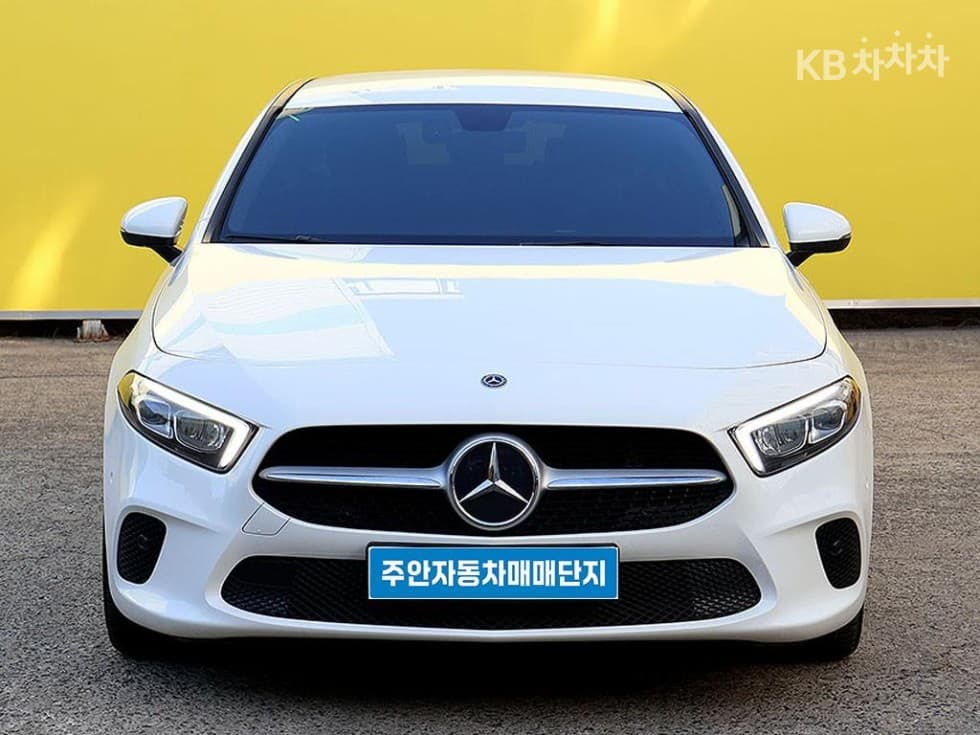 Mercedes-Benz A클래스(W177)A220 Sedan -