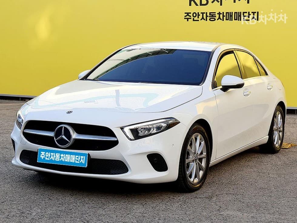 Mercedes-Benz A클래스(W177) A220 Sedan - - Image 1