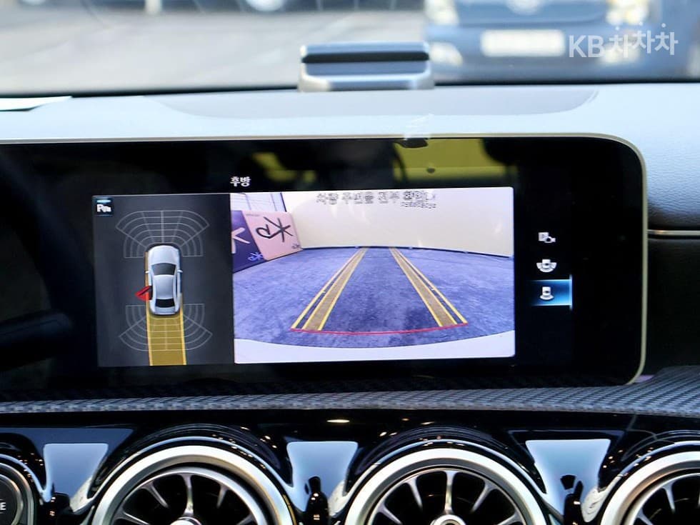 Mercedes-Benz A클래스(W177)A220 Sedan - - 10