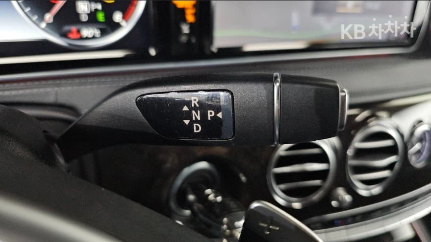 Mercedes-Benz Нов S-КласS350 d 4MATIC W222 - 9