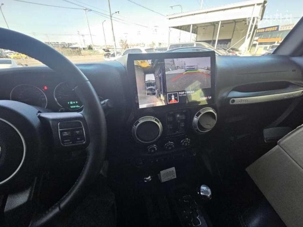 지프 랭글러3.6 스포츠 사하라 4도어 JK - 9