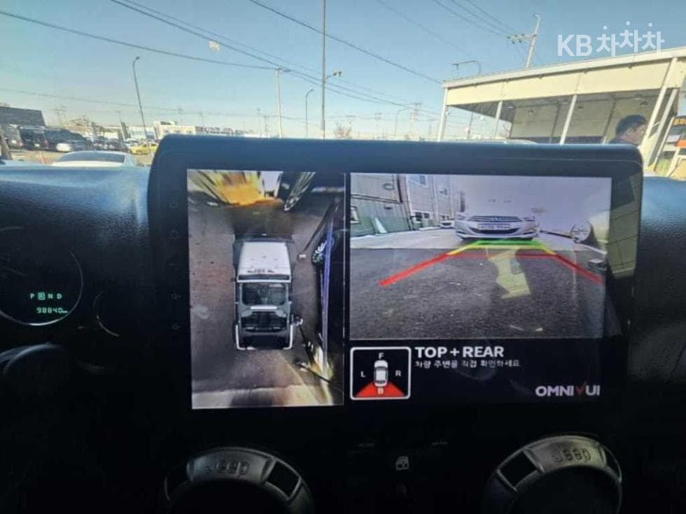 지프 랭글러3.6 스포츠 사하라 4도어 JK - 10