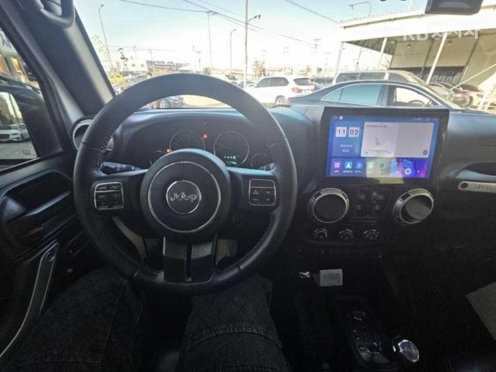 지프 랭글러3.6 스포츠 사하라 4도어 JK - 11