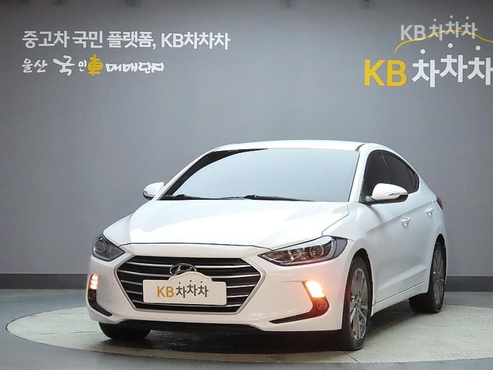 Hyundai Avante (Elantra)AD 1.6 GDi Value Plus - Image 1