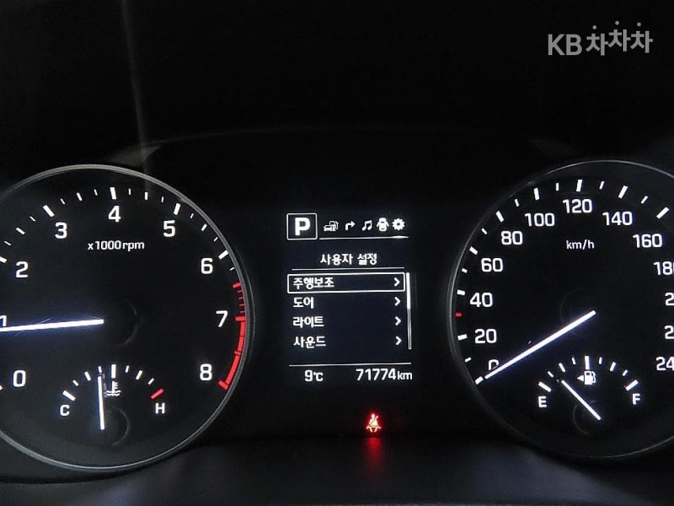 Hyundai Avante (Elantra)AD1.6 GDi Value Plus - 8