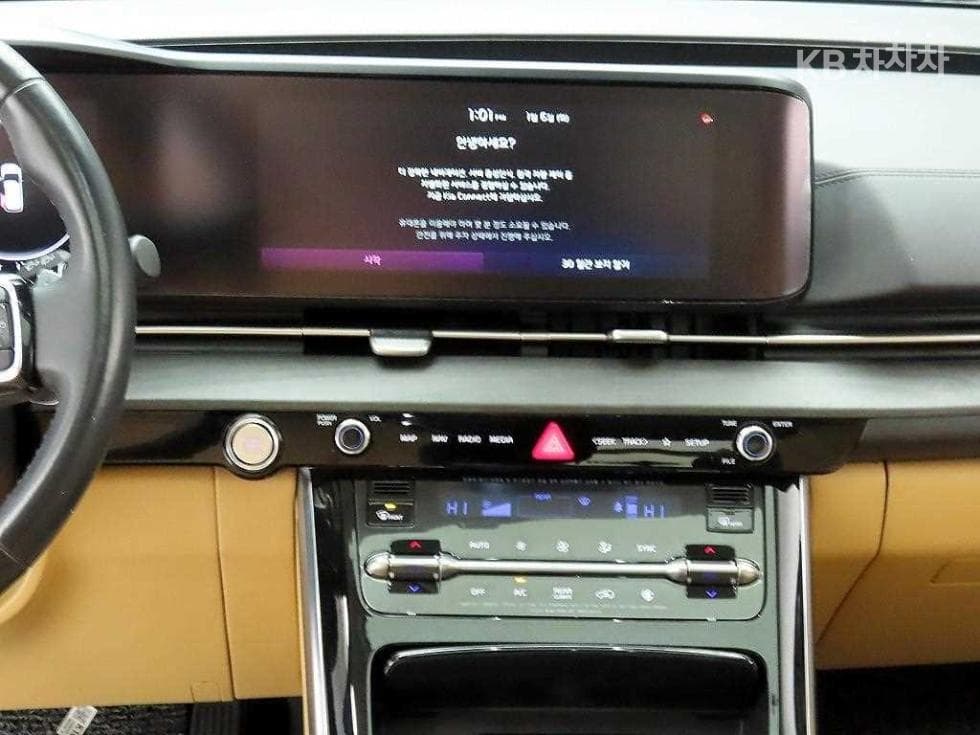 Kia Carnival 4th generationD2.2 9-seater Signature - 9