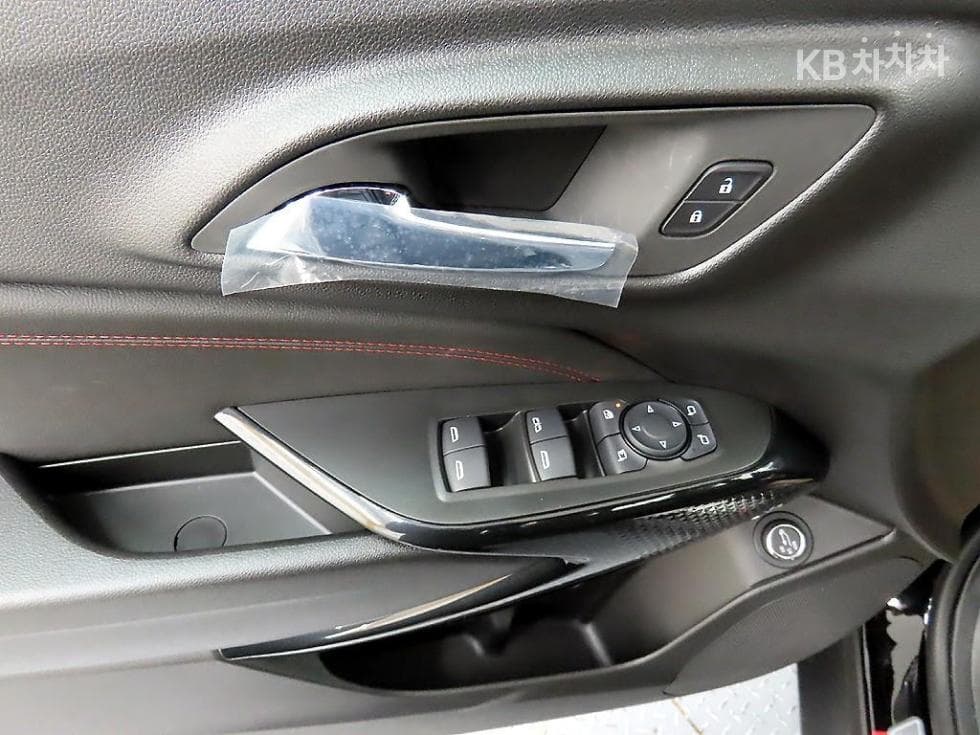 Джи Ем Корея Trax Кросоувър1.2 Бензин 2WD RS - 11