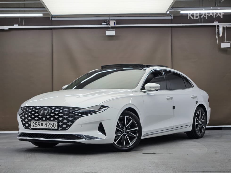Хюндай The New (фейслифт) Grandeur (Azera) 2.5 Exclusive - Image 1