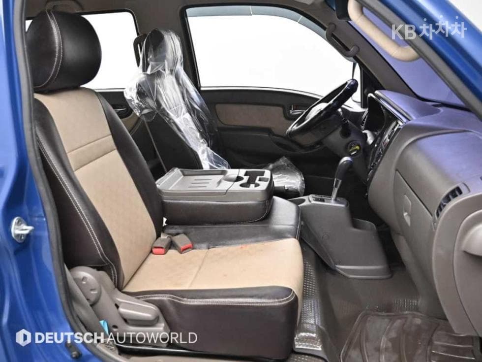 Хюндай Porter 2Удължено междуосие Двойна Кабина CRDi Premium - 10