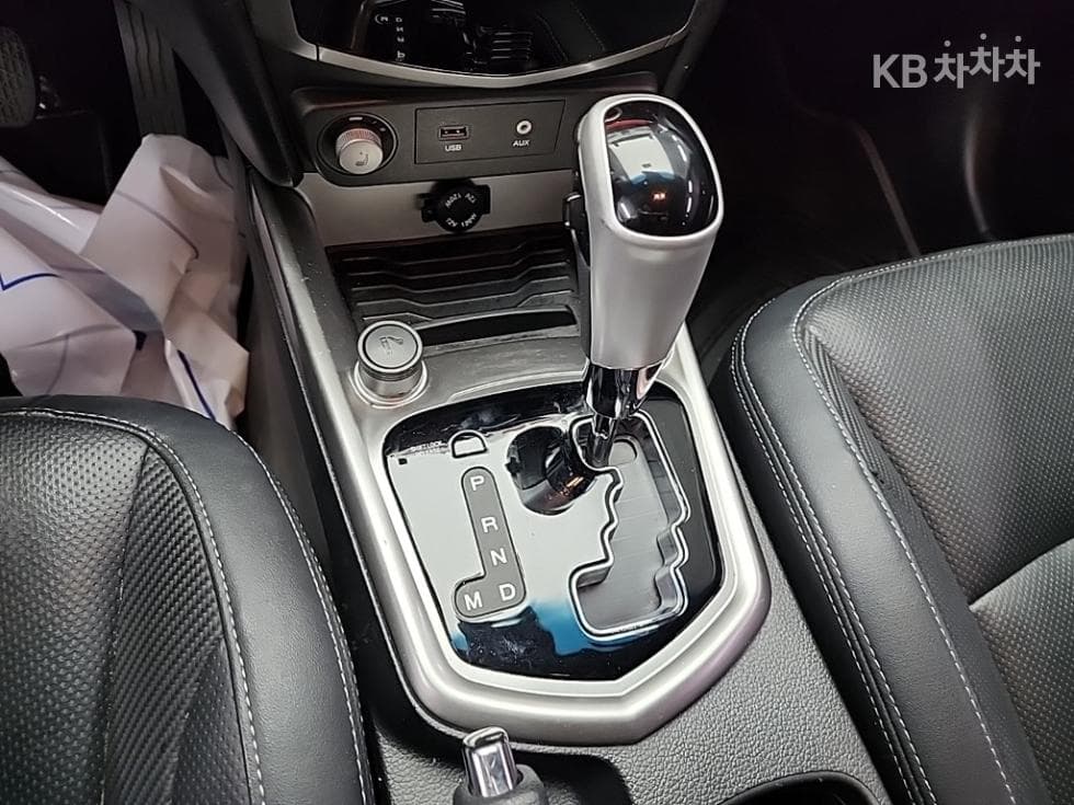 КейДжи Мобилити ТиволиБензин VX - 8