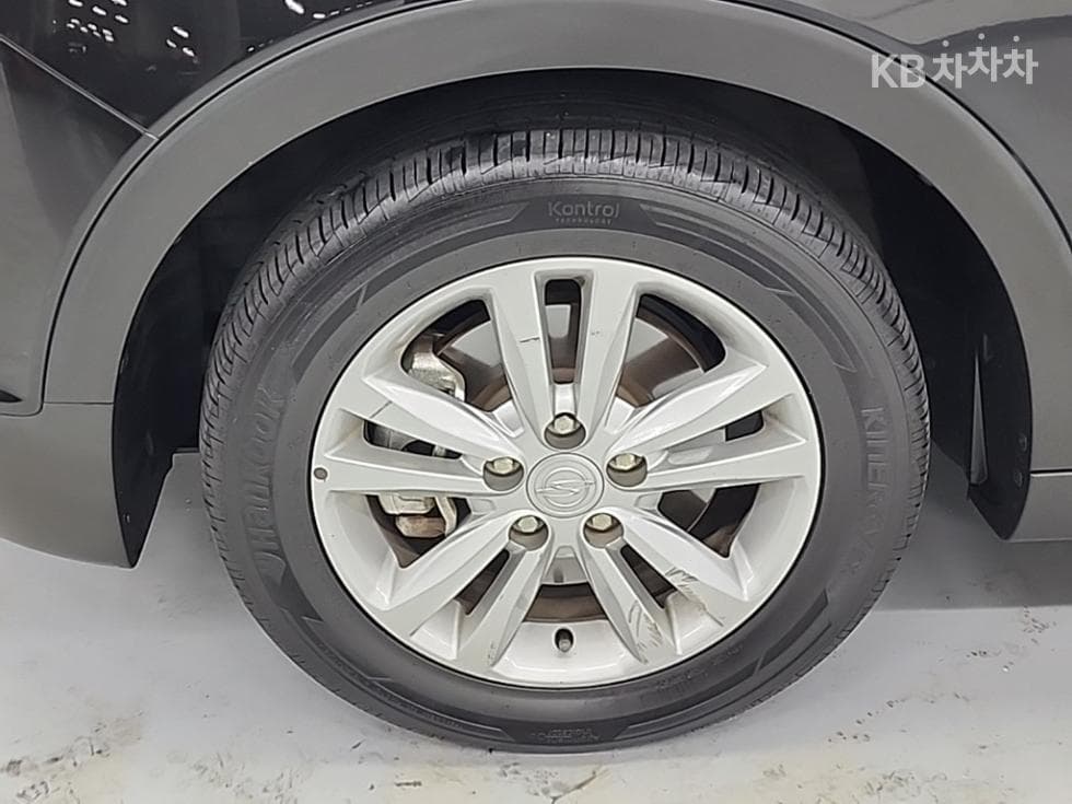 КейДжи Мобилити ТиволиБензин VX - 19