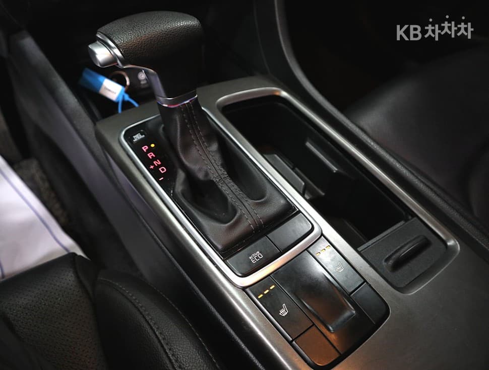 Kia The New (facelift) K5 Second generation2.0 Gasoline Luxury - 17