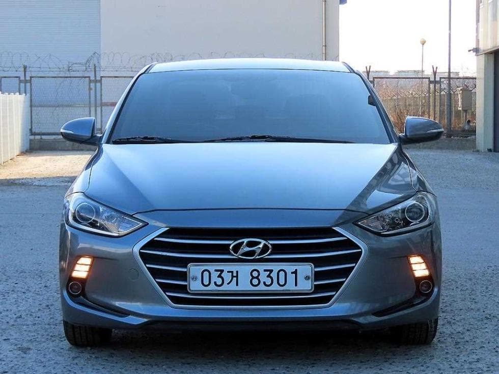 Hyundai Avante (Elantra)AD1.6 GDi Smart