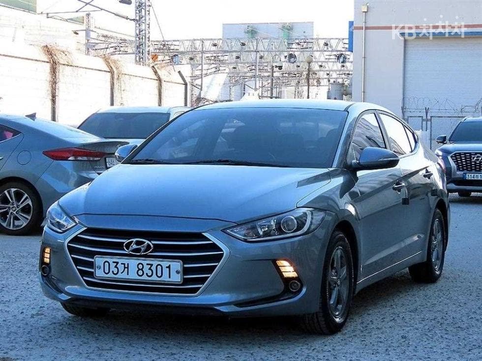 Hyundai Avante (Elantra)AD 1.6 GDi Smart - Image 1