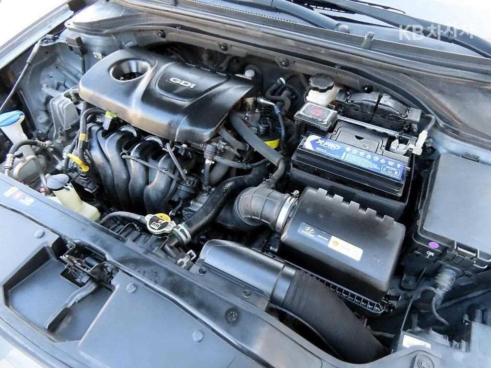 Hyundai Avante (Elantra)AD1.6 GDi Smart - 17