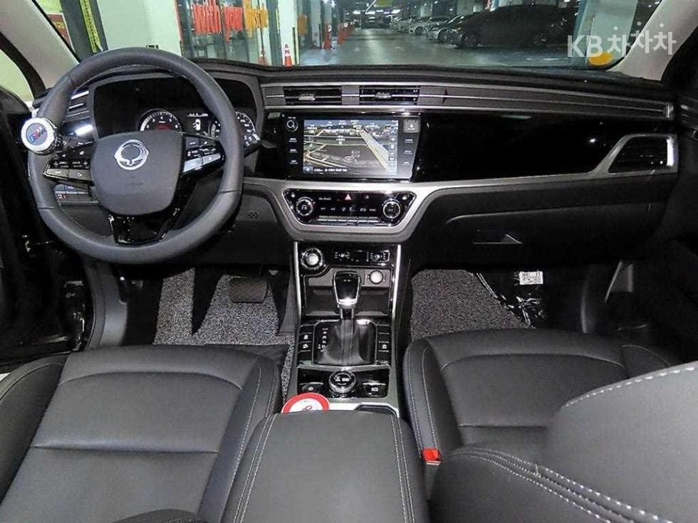 КейДжи Мобилити 뷰티플 코란도1.5 GDi Turbo 4x4 C7 블랙 에디션 - 10