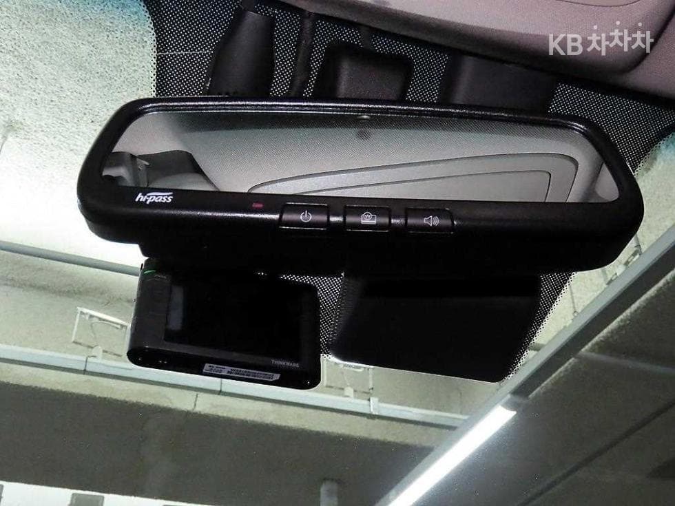 КейДжи Мобилити 뷰티플 코란도1.5 GDi Turbo 4x4 C7 블랙 에디션 - 17