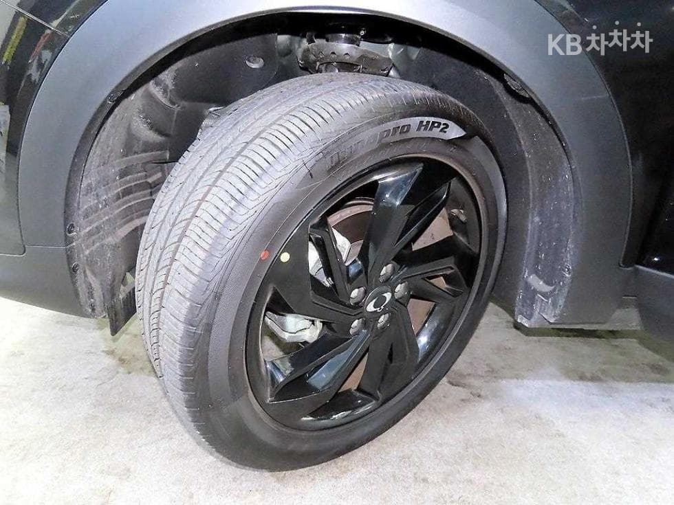 КейДжи Мобилити 뷰티플 코란도1.5 GDi Turbo 4x4 C7 블랙 에디션 - 20