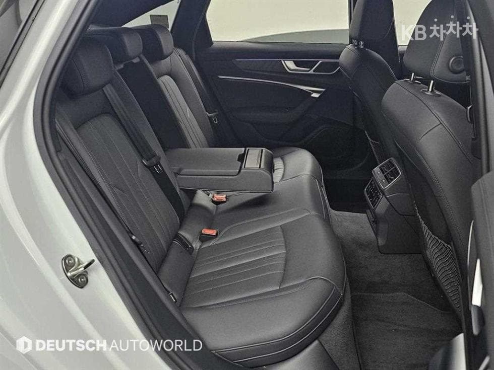 Ауди A6(C8)45 TFSI Quattro Premium - 12