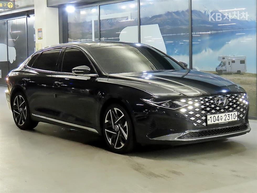 Hyundai The New (facelift) Grandeur (Azera) 2.5 Exclusive - Image 1
