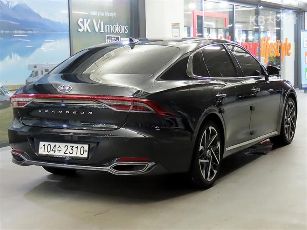 Hyundai The New (facelift) Grandeur (Azera)2.5 Exclusive - 4