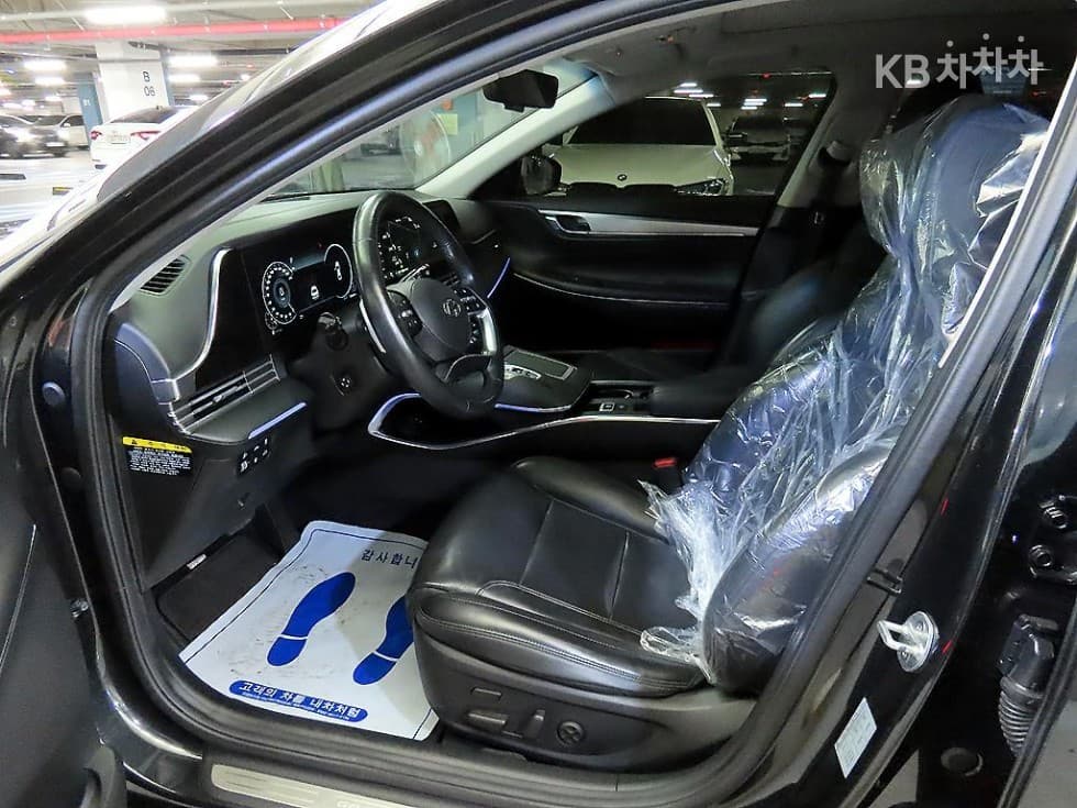 Hyundai The New (facelift) Grandeur (Azera)2.5 Exclusive - 6