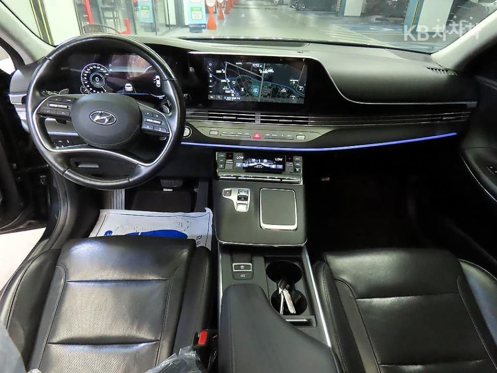 Hyundai The New (facelift) Grandeur (Azera)2.5 Exclusive - 10