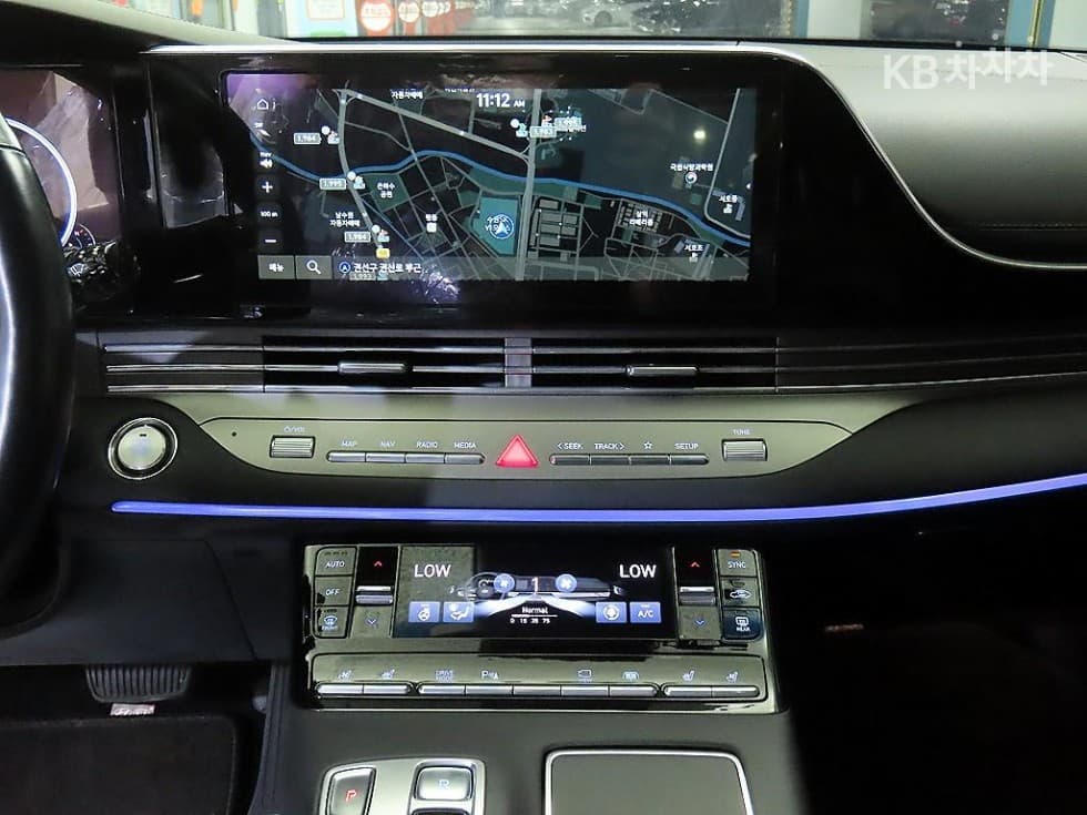 Hyundai The New (facelift) Grandeur (Azera)2.5 Exclusive - 11