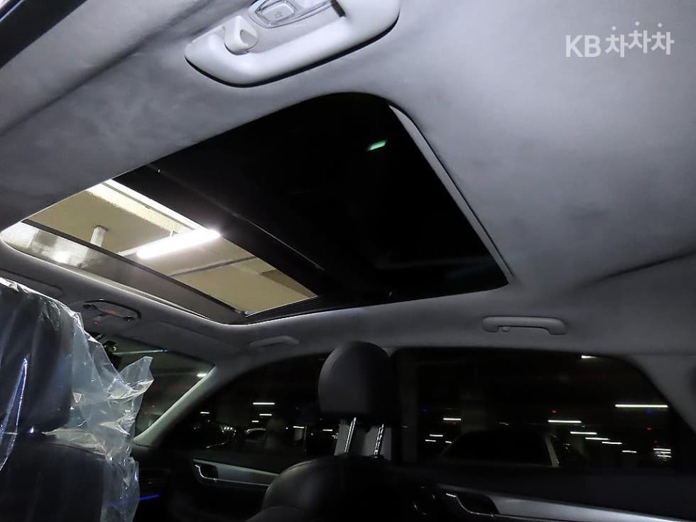 Hyundai The New (facelift) Grandeur (Azera)2.5 Exclusive - 15