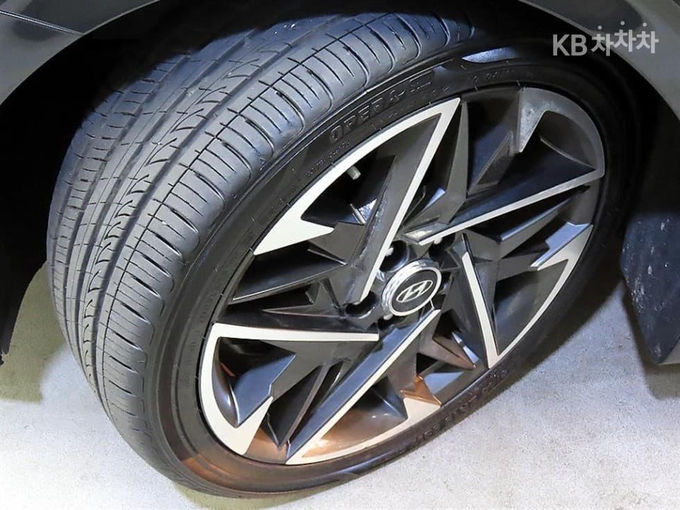Hyundai The New (facelift) Grandeur (Azera)2.5 Exclusive - 20