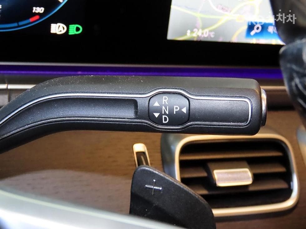 Mercedes-Benz GLS (X167)GLS400d 4Matic Стандартен - 13