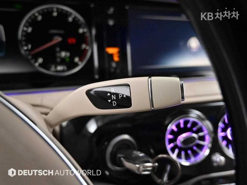 Mercedes-Benz Нов S-КласMaybach S 600 W222 - 9