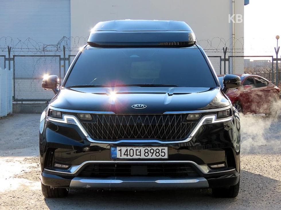 Kia Carnival 4th generation High Limousine (Carnival) G3.5 GDI 9-seater Signature - Image 1