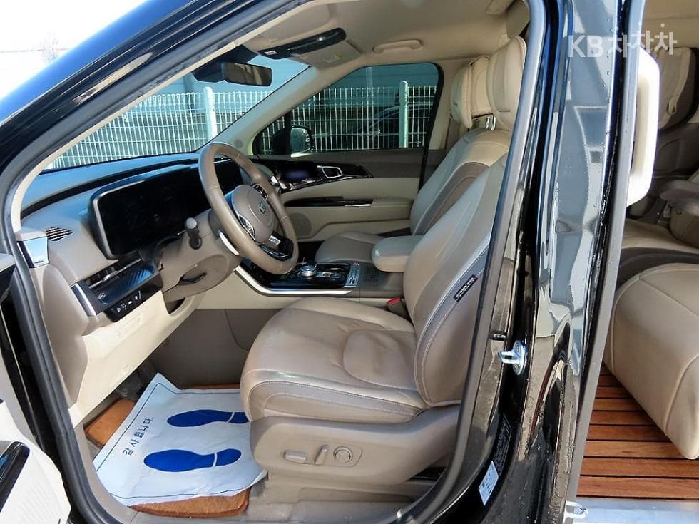 Киа Канивал 4-то поколениеВисок Лимузин (Канивал) G3.5 GDI 9-местен Signature - 5