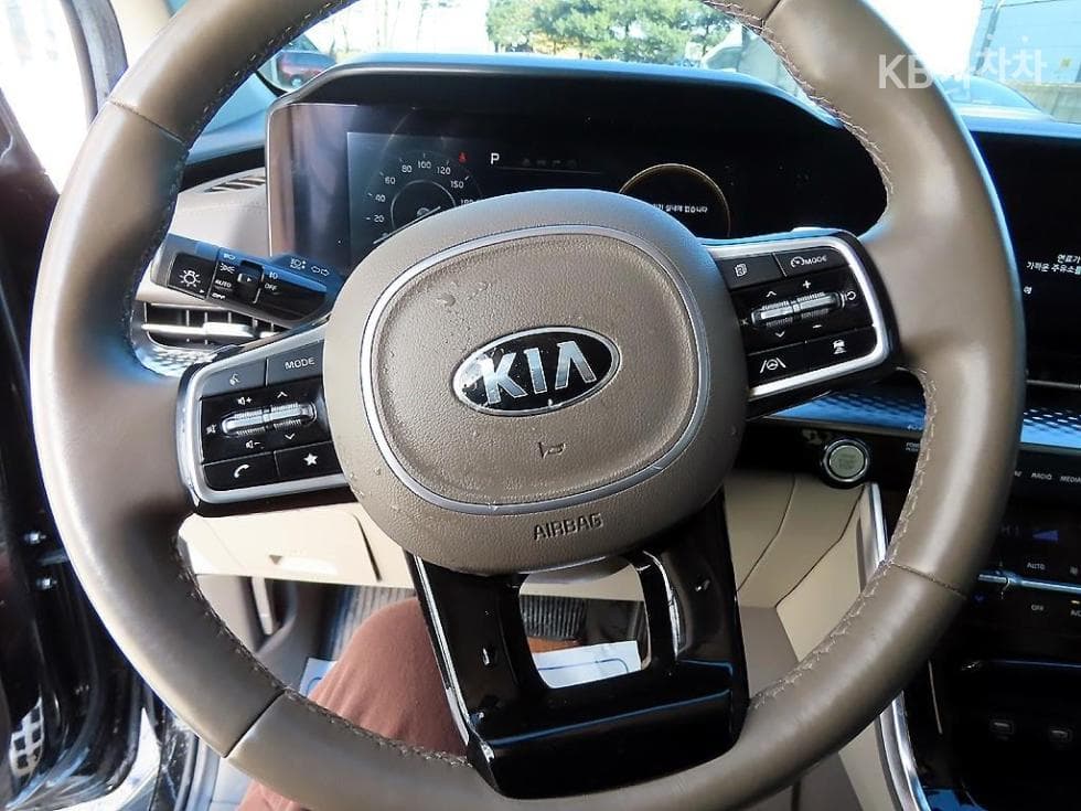 Киа Канивал 4-то поколениеВисок Лимузин (Канивал) G3.5 GDI 9-местен Signature - 8