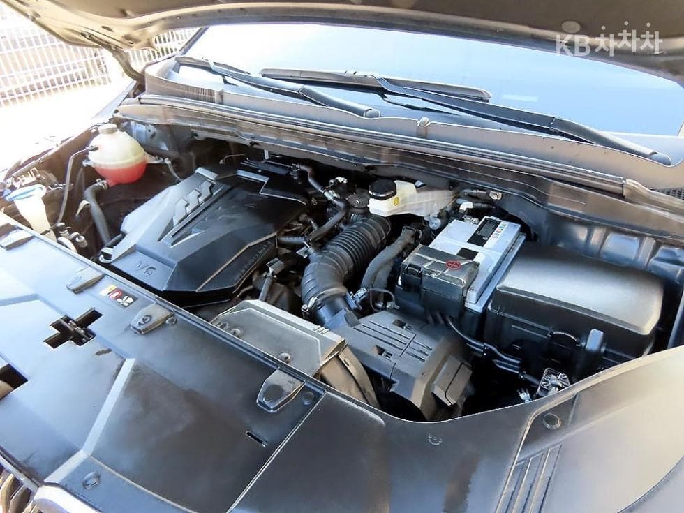 Киа Канивал 4-то поколениеВисок Лимузин (Канивал) G3.5 GDI 9-местен Signature - 19