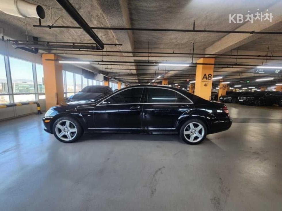 Mercedes-Benz New S-ClassS550 W221 - 3