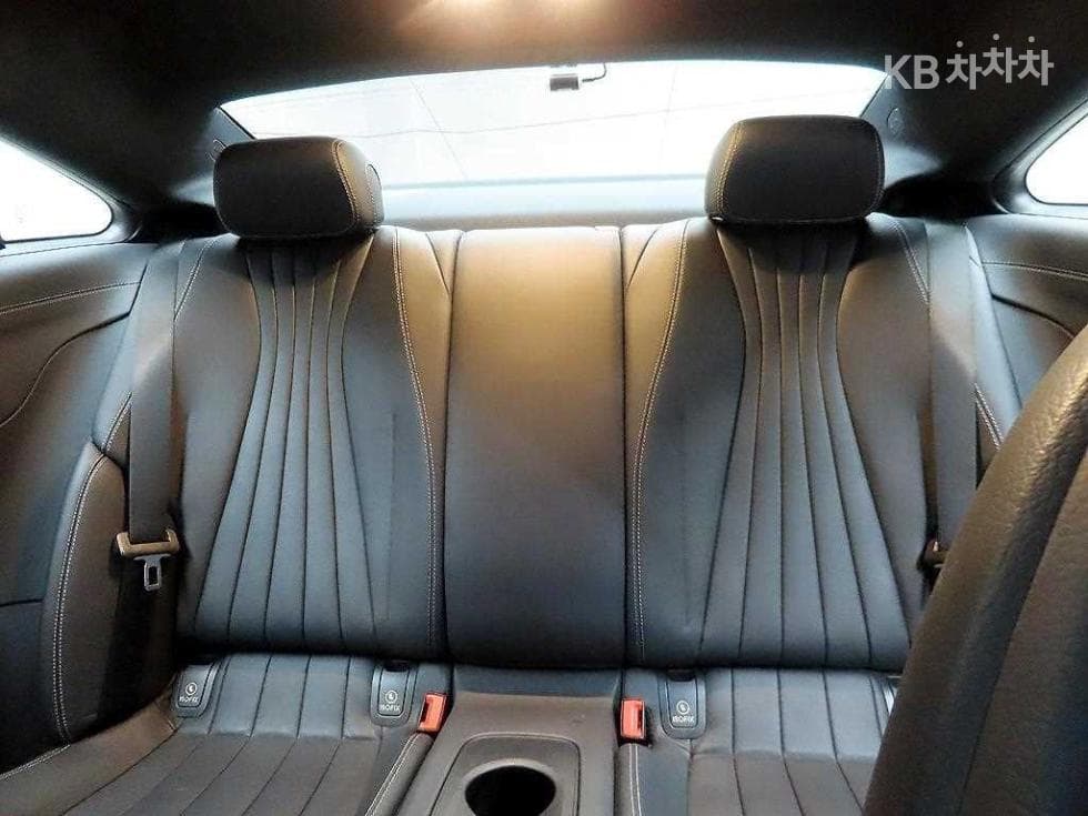Mercedes-Benz E-Клас (W213)E300d 4Matic Coupe Стандартен - 6