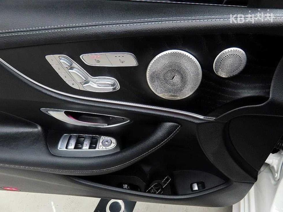 Mercedes-Benz E-Клас (W213)E300d 4Matic Coupe Стандартен - 11