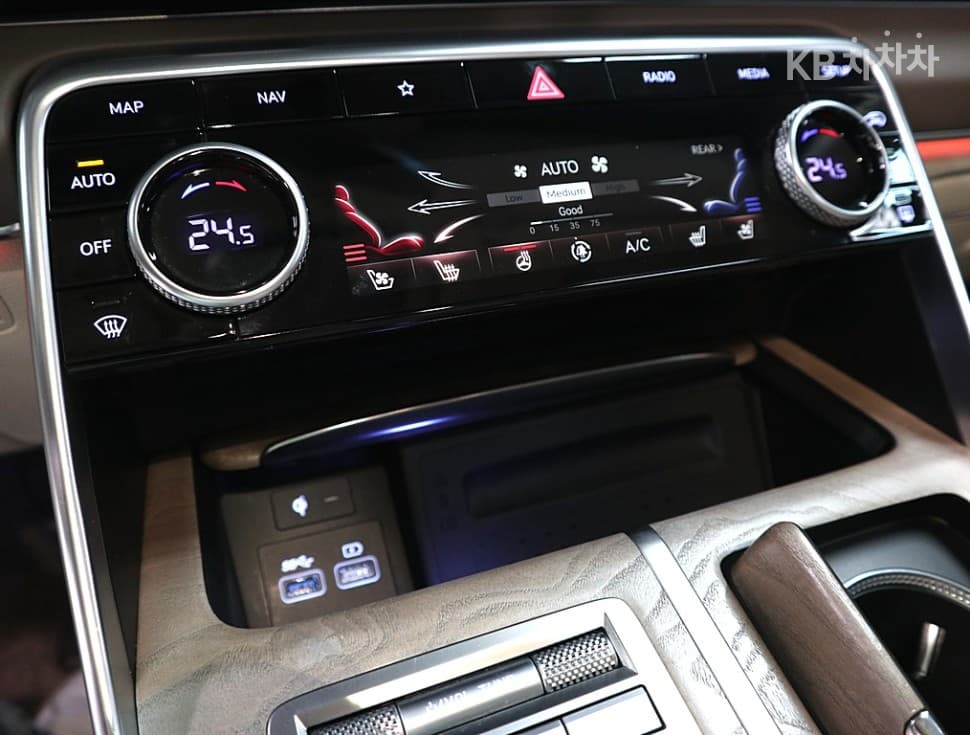 Genesis GV803.0 Diesel AWD - 11