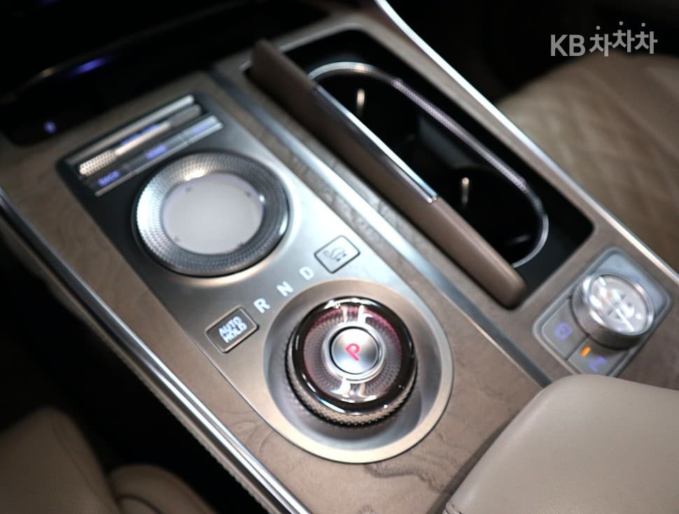 Genesis GV803.0 Diesel AWD - 12