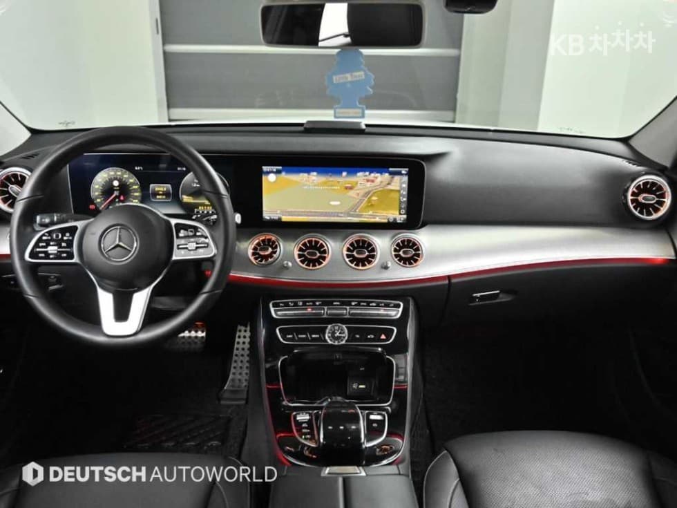 Mercedes-Benz E-Клас (W213)E300 AMG Line - 7