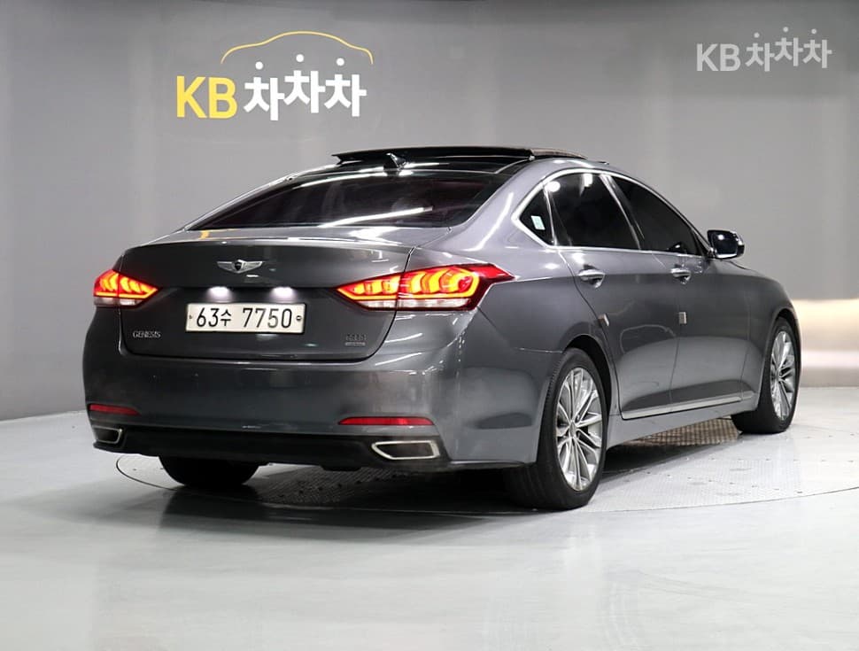 Хюндай ДженезисDHG330 Modern AWD Стандартен - 3