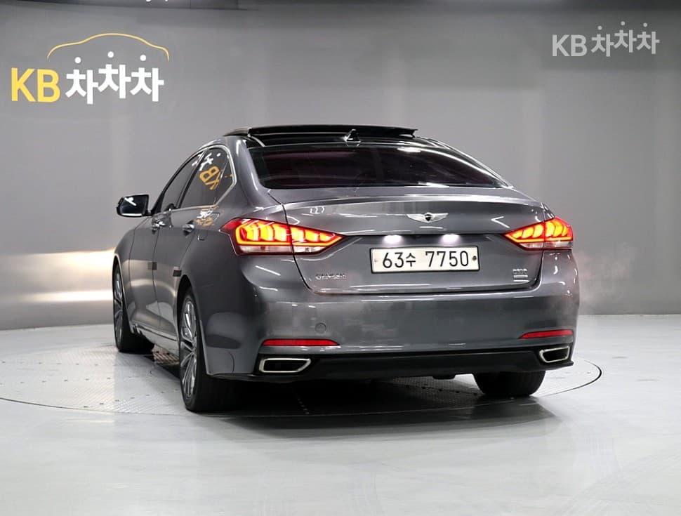 Хюндай ДженезисDHG330 Modern AWD Стандартен - 4