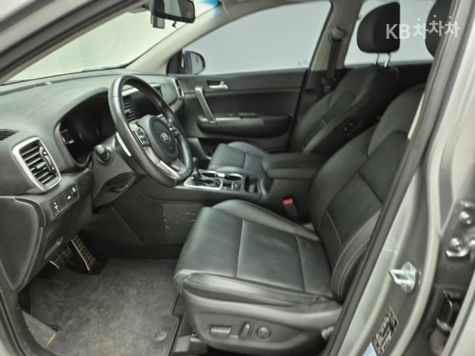 Kia Sportage 더 볼드2.0 Diesel 2WD Prestige - 11