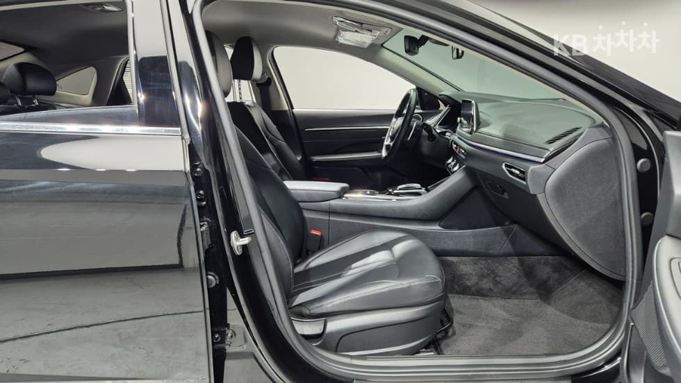 Хюндай Соната (DN8)2.0 Premium Plus - 10