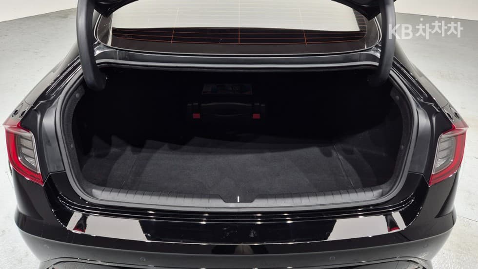 Хюндай Соната (DN8)2.0 Premium Plus - 26