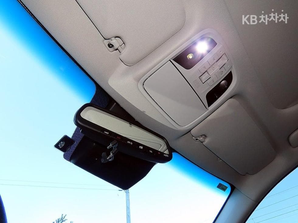 Киа K7 Premiere2.5 GDi Noblesse - 16